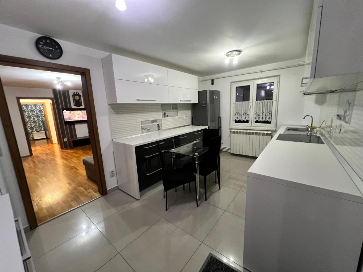Debo Apartament Lugoj Esterno foto