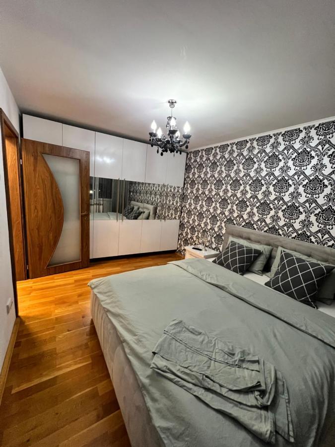 Debo Apartament Lugoj Esterno foto