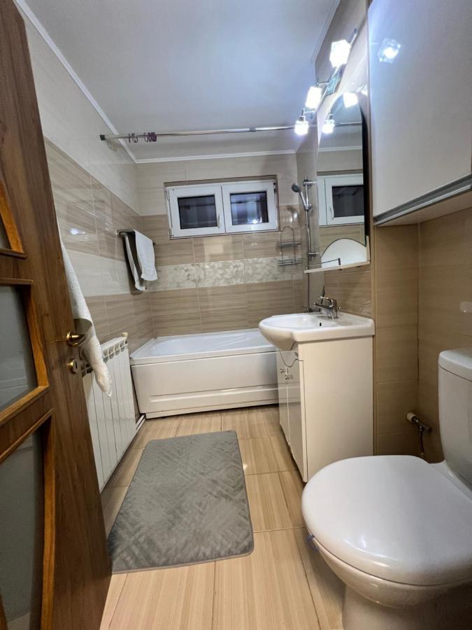 Debo Apartament Lugoj Esterno foto