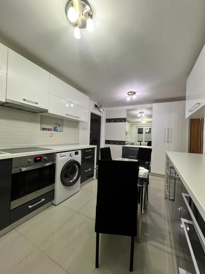 Debo Apartament Lugoj Esterno foto